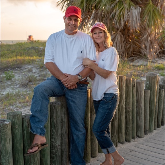 Meet your Posher, Laura! - Picture 2 of 8